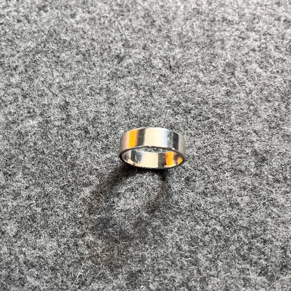 Sterling silver ring - Picture 1 of 5